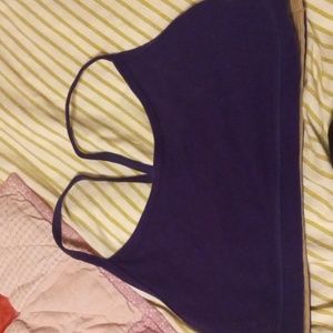 Lululemon sports bra